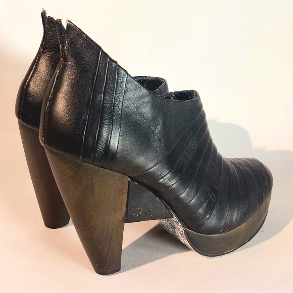 Irregular Choice Zubes black & wooden heels, EU41, circa 2010, never worn - Picture 5 of 14